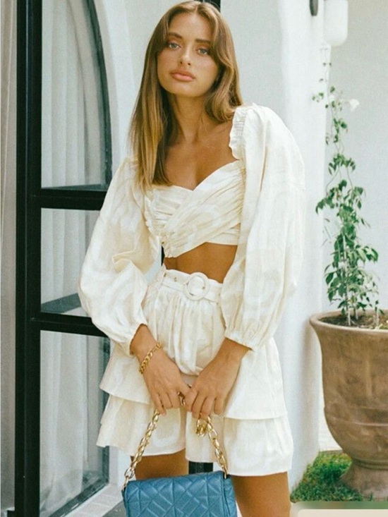Sabo Skirt Dresses & Skirts - Sabo Skirt Yellow & White Tiered Circle Skater Skirt with Belt